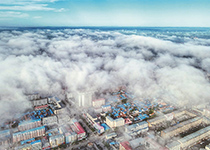 雨后空中飘来平流云